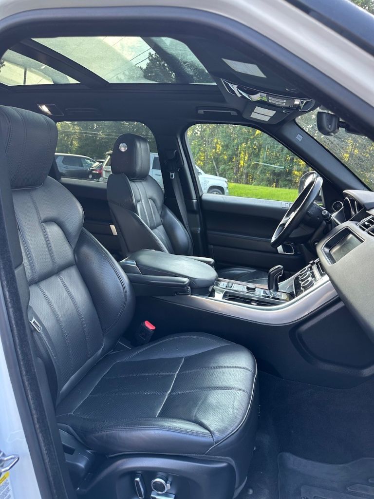 2024 Toyota Corolla Cross LE - Photo 14